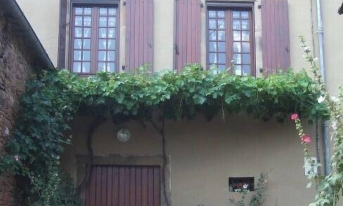Connac Cottage | Idyllic Cottage in Lavabre, Tarn Valley with Lake Views