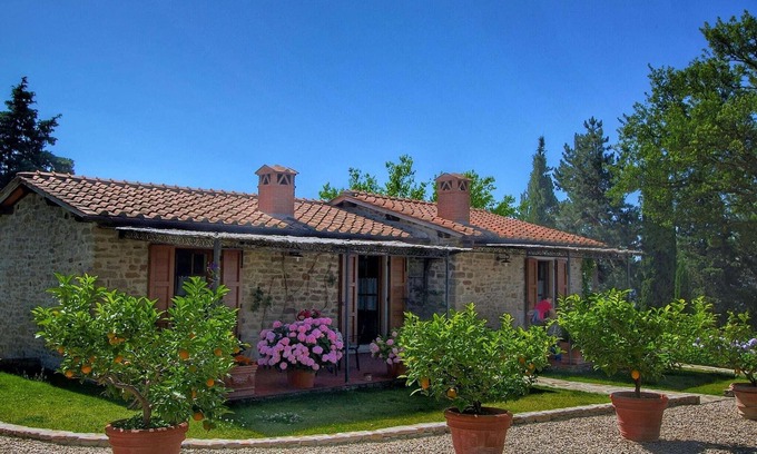 Loro Ciuffenna Cottage | Explore Belvilla by OYO Clemacine: Family & Pet Friendly Stay
