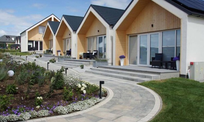 Mielno House | Inviting Holiday Cottages with Oceanfront Views in Mielenko