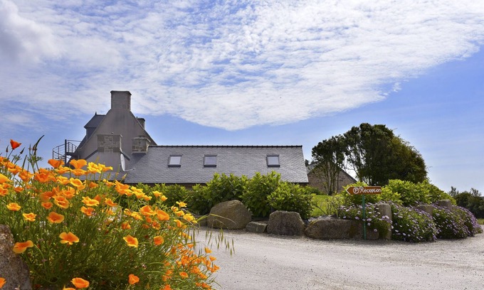 Plouarzel Cottage | Charming Cottage in Renovated Farmhouse with Indoor Pool