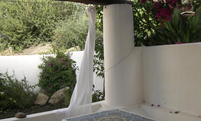 Panarea Apartment | Cozy Cottage in Panarea: Pet and Child-Friendly Retreat
