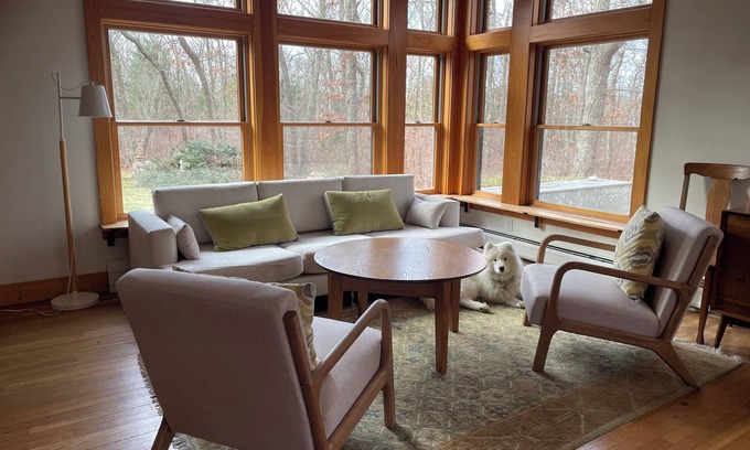 South Dartmouth House | Cottage in South Dartmouth. Peaceful location near beaches and walking trails.