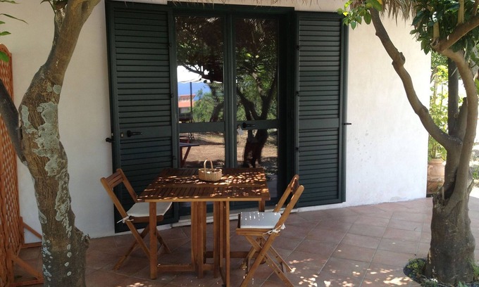 Parghelia Cottage | Cozy Cottage by the Sea with Pool and Ocean Views