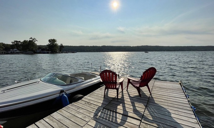 Conesus House | Idyllic Cottage in the Cove with Ocean View & Family Amenities