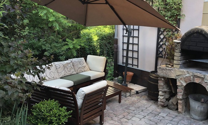 Colmar Centre Ville Apartment | Delightful Cottage Amidst Alsatian Vineyards with Spa & Pool