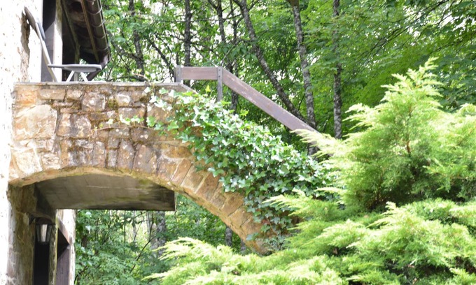 Harre Cottage | Cozy Cottage Retreat in the Heart of Ardennes Woods