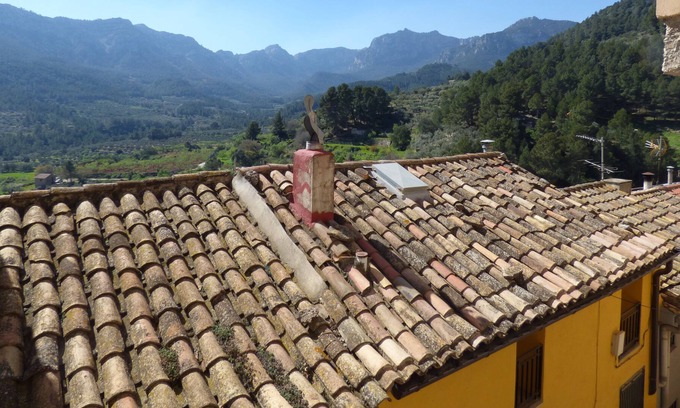 Pauls Cottage | Guest Rated 10/10: Relaxing Retreat in Baix Ebre Village