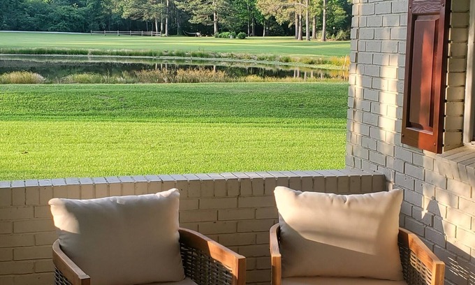 Scooba Cottage | Pet-Friendly Cottage in the Pines Near Bass Lake