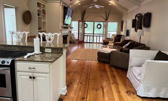 Adel Cottage | Private Cottage in the Woods with Wildlife & Ocean Views