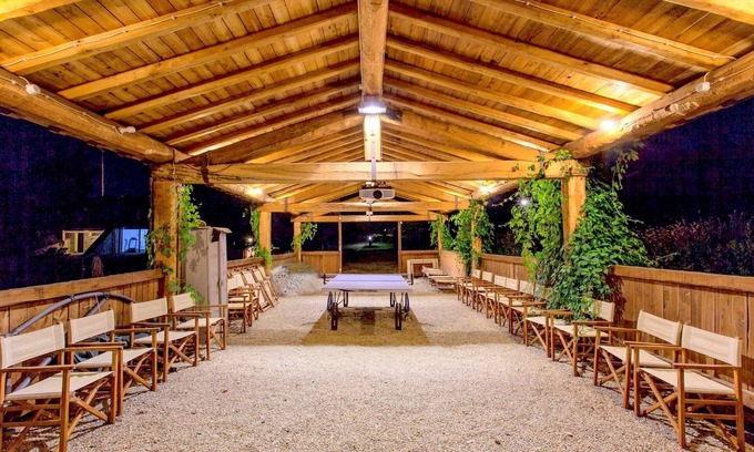 Terranuova Bracciolini Cottage | Relax at Belvilla by OYO Giardino with Pool & Spa Amenities