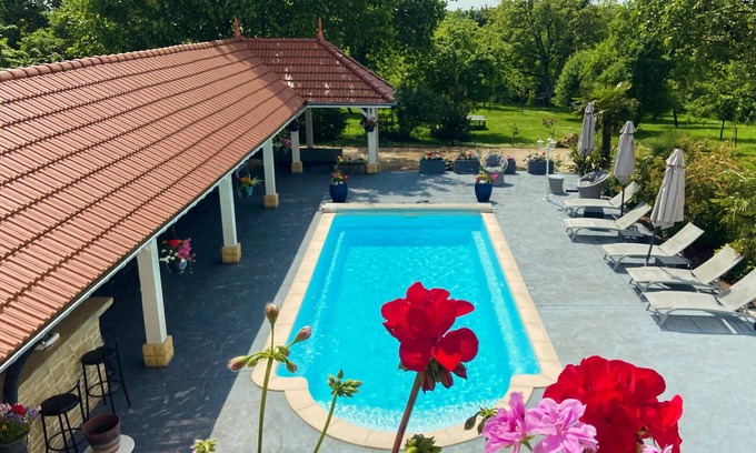 Villers-sur-Port Cottage | Cottage 'La Campagne' with Private Pool, Private Terrace and Wi-Fi