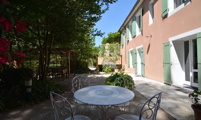 Avignon Cottage | Cottage La Portail 5 people Ile de la Barthelasse in Avignon