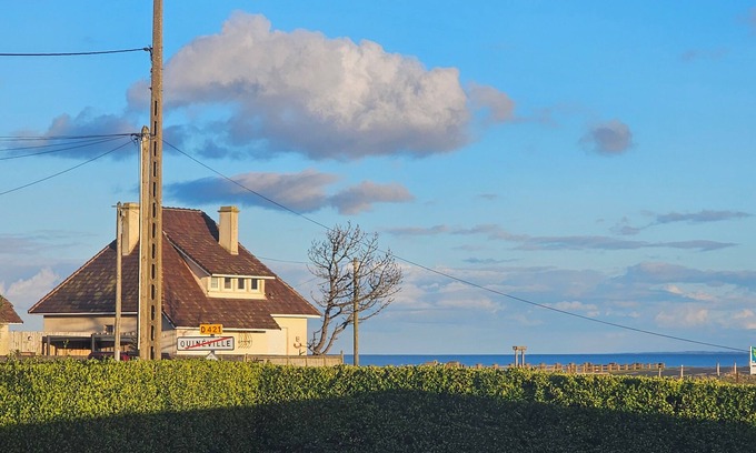 Fontenay-sur-Mer Villa | Seaside Retreat in Normandy with Spa and Pool Access
