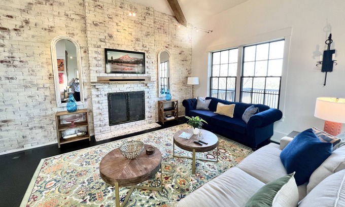 Franklin Cottage | Tranquil Cottage Loft at Trinity View Farm with Breathtaking Views