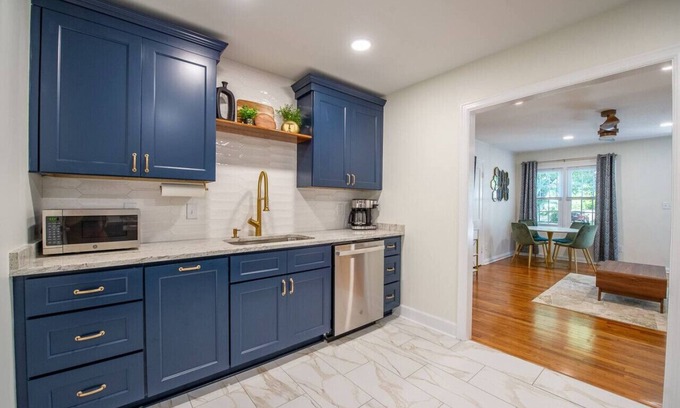 Tallahassee House | Cozy Cottage @ Midtown - Perfect for Families and Pets!