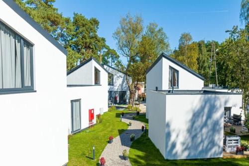 Pustkowo House | Cozy Beachside Cottage for 3 in Pustkowo