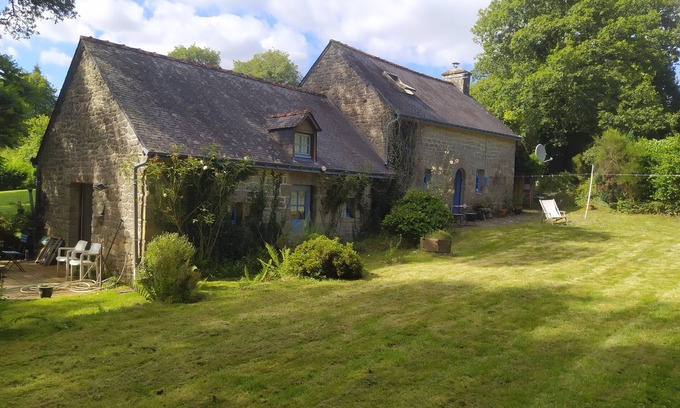 Persquen Cottage | Pet-Friendly Cottage off the Olde Mill with Top Ratings