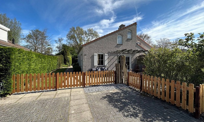 Brouwershaven House | Peaceful Cottage on Grevelingenmeer with Dog-Friendly Amenities