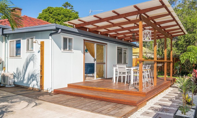 Byron Bay Cottage | Beautiful Cottage on Middleton - Steps from Byron's Center