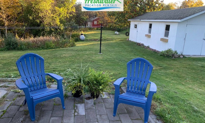 Eagle River Cottage | Gateway to Keweenaw Adventure at Cottage on Pine!