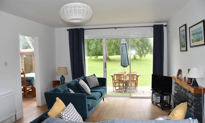 Rathmullan House | Cozy 3-Bed House Minutes from Beach & Village Attractions