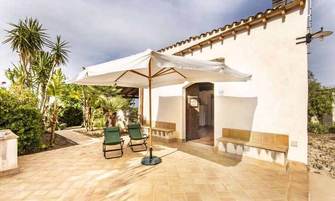 Alcamo House | Charming Cottage on the Hill with Oceanfront Views & Spa