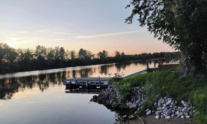 Otonabee-South Monaghan House | Cozy Cottage On The "O" with Family-Friendly Amenities