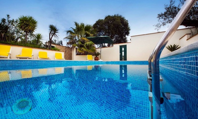 Caldas da Rainha Cottage | Idyllic Cottage on Vineyard - Perfect for Family Getaways