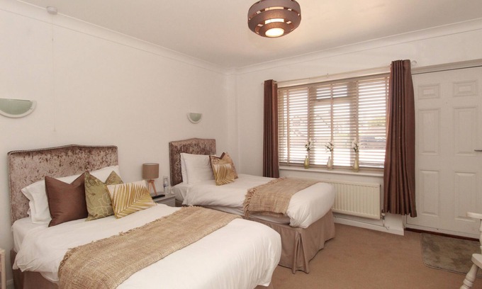 Rye Foreign House | Delightful Cottage Room at The Kings Head Rye - 9/10 Rated