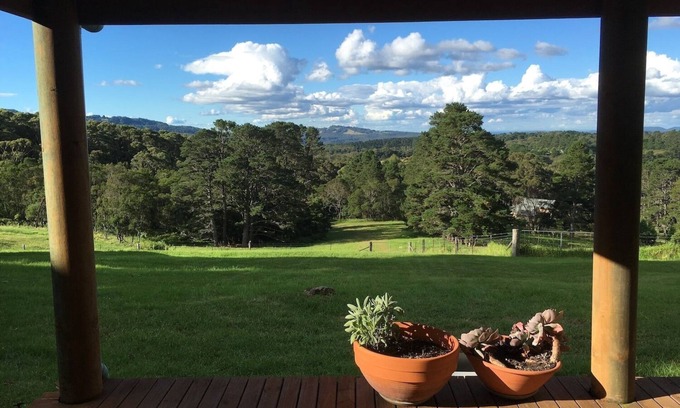Berambing Cottage | Ideal Cottage for 13 with Hot Tub & Breathtaking Views
