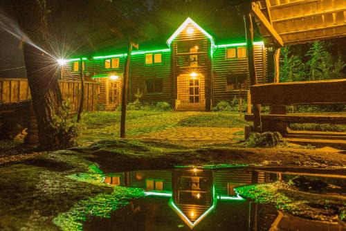 Transcarpathia Resort | Pet-Friendly Retreat at Cottage Teremok with Ocean Views