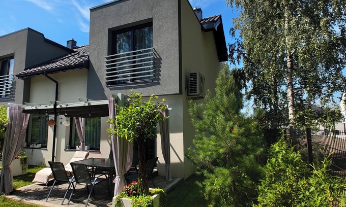 Chrzanow Cottage | Charming Two-Story House by Birch Trees near ENERGYLANDIA
