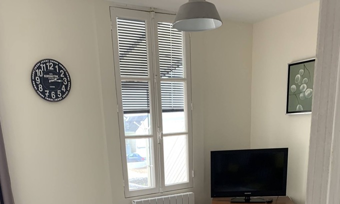 Ravenoville House | Cottage with sea view, 10 meters from the beach