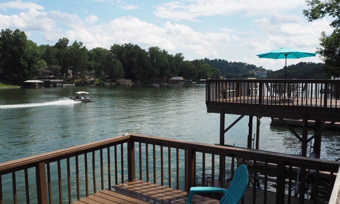 Lynn Garden Cottage | Idyllic Cottage with Lake Views and Hot Tub Bliss