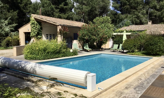 Roussillon Cottage | Private Pool Retreat in Roussillon - Rated 10/10 by Guests
