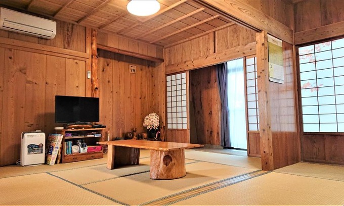 Miyanoura Cabin | Family-Friendly Retreat at Cottage Yakusugi House