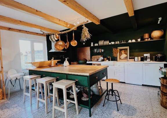 Soars House | Top-Rated Cottage43 with Hot Tub and Family-Friendly Amenities