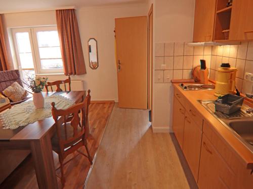 Zinnowitz House | Charming Cottages by the Pond in Zinnowitz Await You