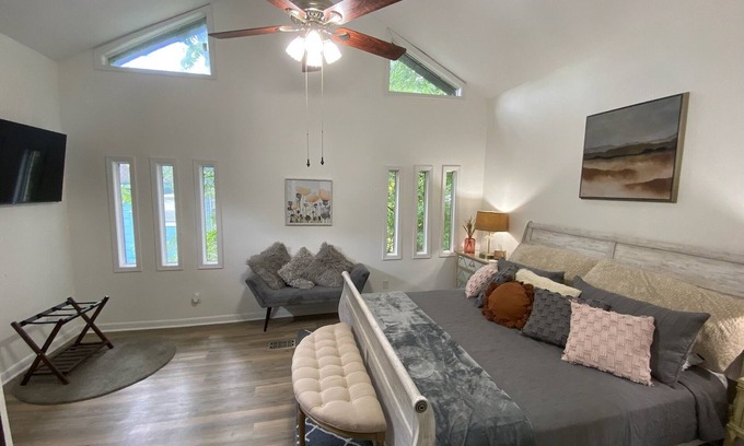 Starkville House | Family-Friendly 4 Bedroom Retreat in Starkville, MS