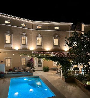 Novi Vinodolski House | Oceanfront Cotton House: Guest Rated 10/10 with Pool