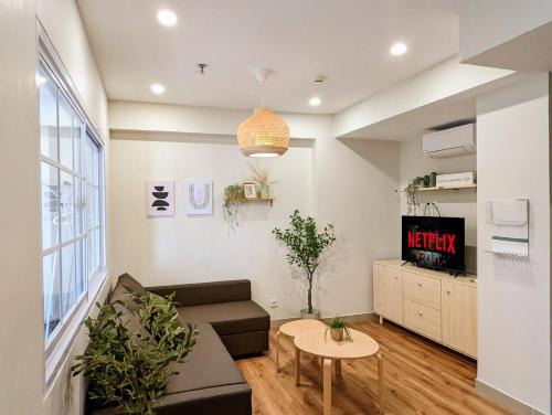 Bandung Kulon Apartment | Comfortable Cottonwood Apartment at Sudirman Suites Bandung
