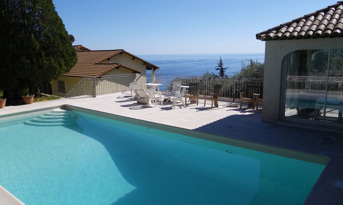 Old Town Villa | Couleur Piscine: Oceanfront Villa with Private Pool & Views