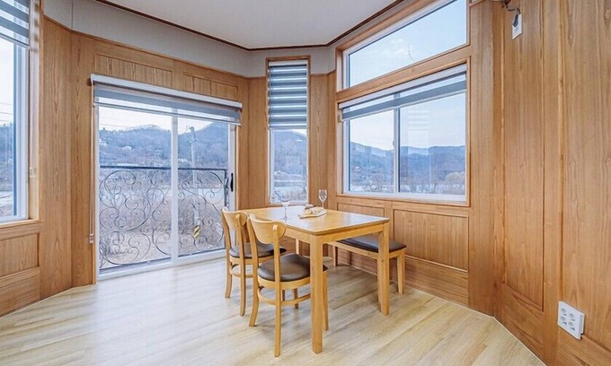 Oeseo House | Experience Starry Nights with Family-Friendly Amenities