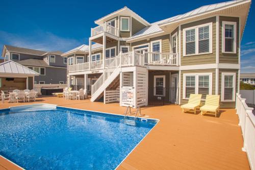 Sandbridge House | Count Your Blessings: Oceanfront Retreat with Family Amenities