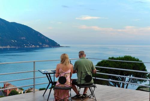 Recco Villa | Discover Oceanfront Bliss at Counting Stars Hotel