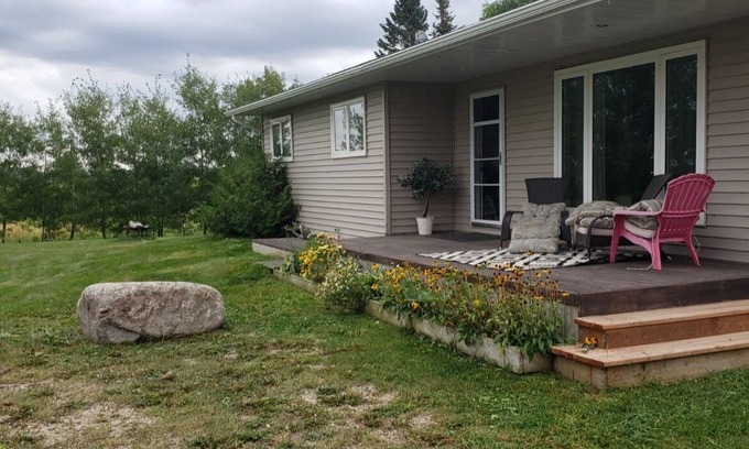 Strathclair Cabin | Scenic Country Cabin Near Riding Mountain National Park