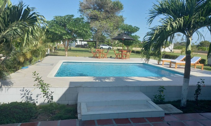 Sabanagrande Cabin | Cozy Country Cabin with Pool and Spa for Family Getaways