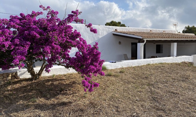 Formentera Cottage | Idyllic Country Cottage - La Mola with Oceanfront Bliss