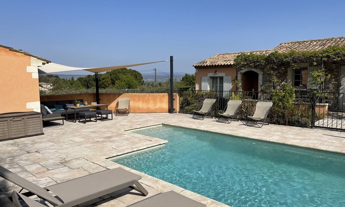 Pont-Saint-Esprit House | Cozy Country Cottage with Pool for Memorable Getaways