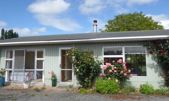 Greytown Other | Country cottage on edge of Greytown